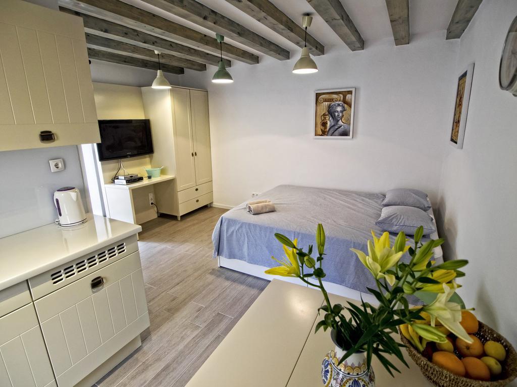 Anja Apartments Sibenik Bilik gambar