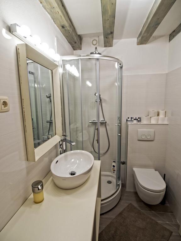 Anja Apartments Sibenik Bilik gambar